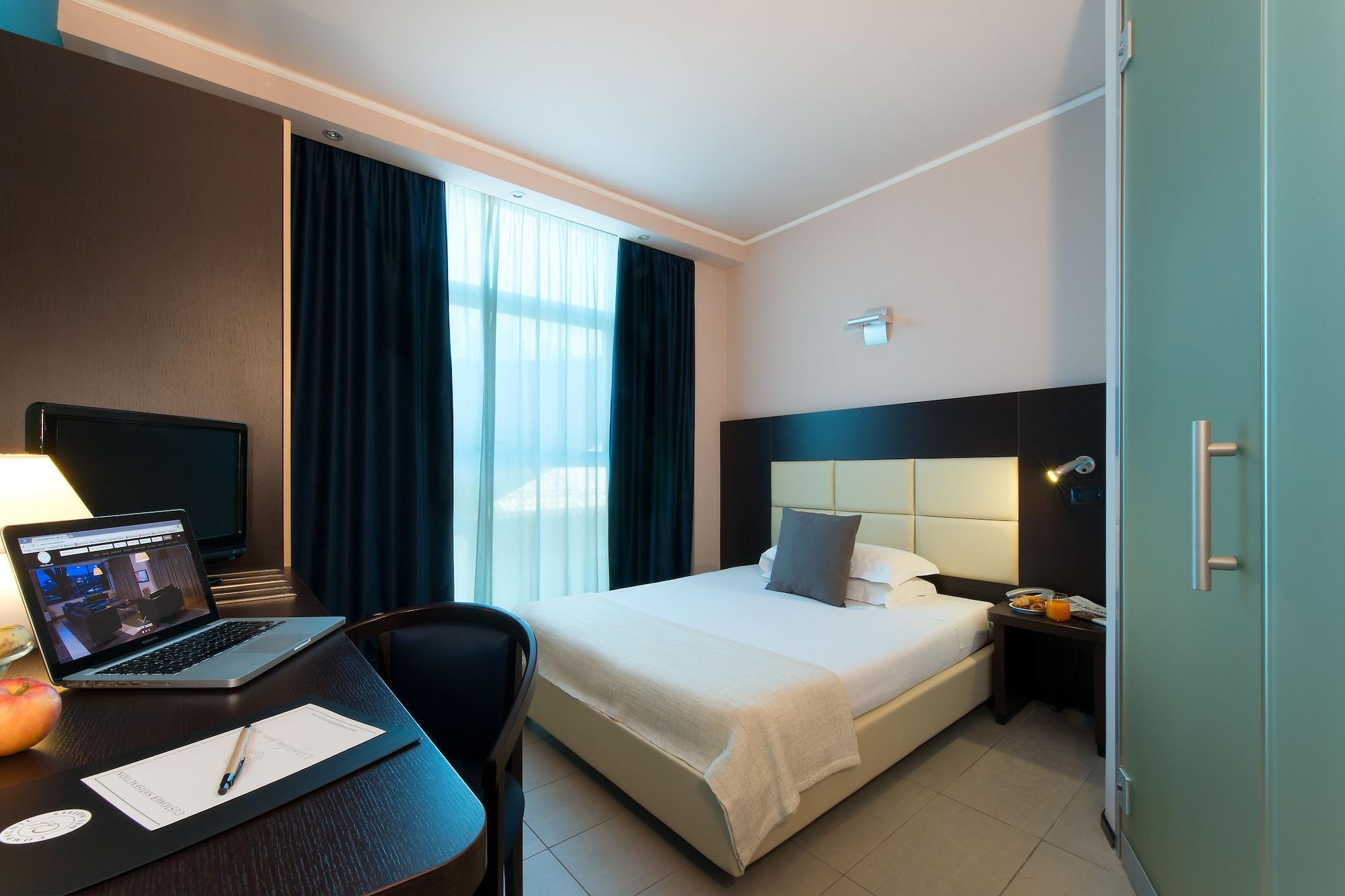 Hotel Villa Ducale Parma Buitenkant foto