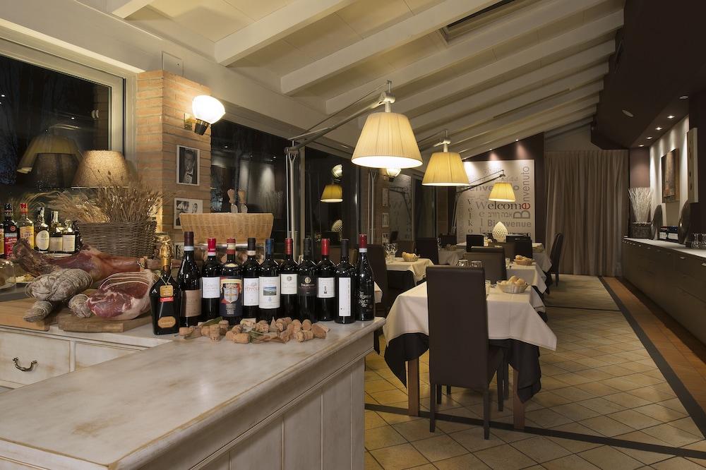 Hotel Villa Ducale Parma Buitenkant foto