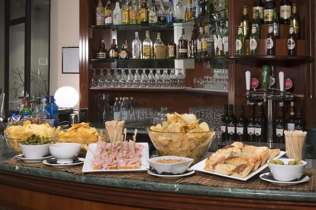 Hotel Villa Ducale Parma Buitenkant foto